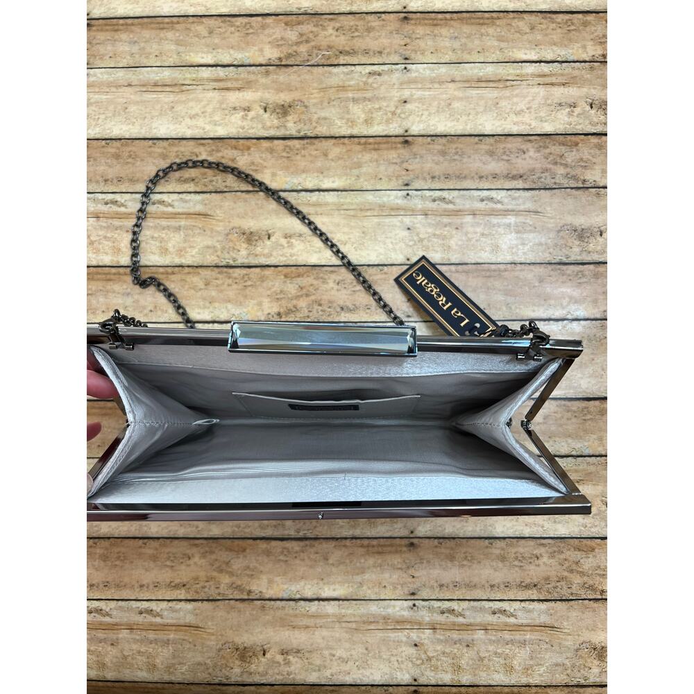 La Regale Rectangular Silver Chain Clutch Shoulde… - image 5